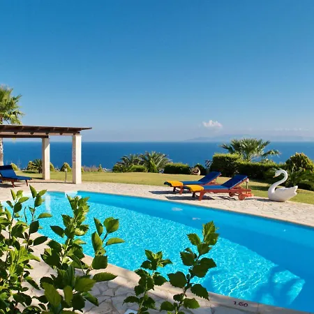 Dimitra * Trapezaki (Kefalonia)